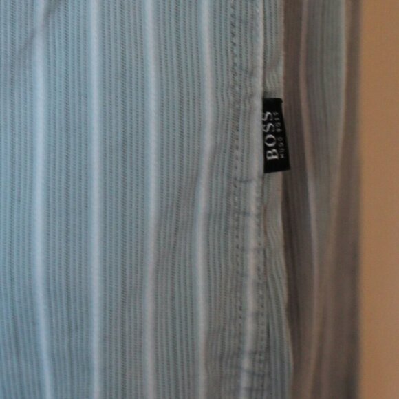 Hugo Boss Women's Button Down Shirt,  Size Medium - Picture 2 of 4